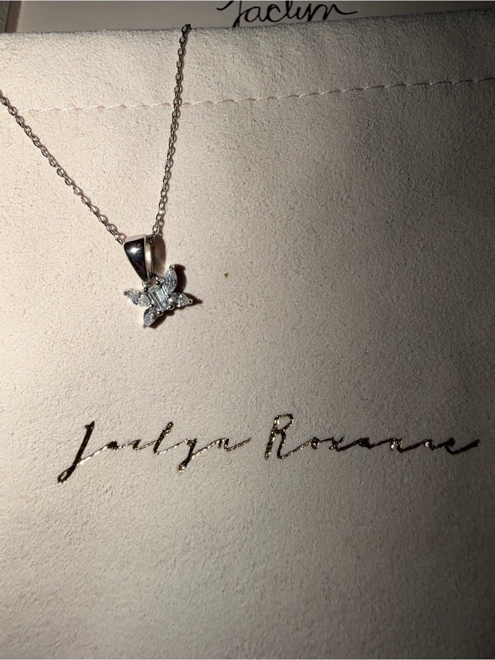 ✨ Jaclyn Roxanne Butterfly Jewelry Set ✨ - Picture 6 of 8